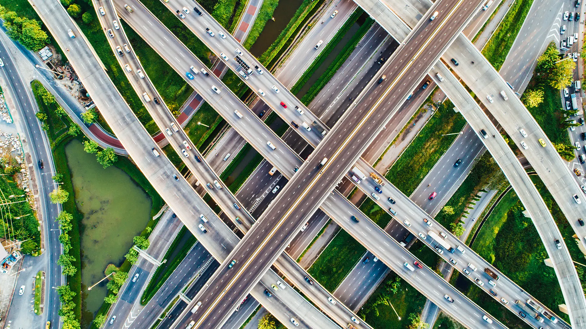 Headerbild zu verschiedenen Branchen und Geschäftsfeldern