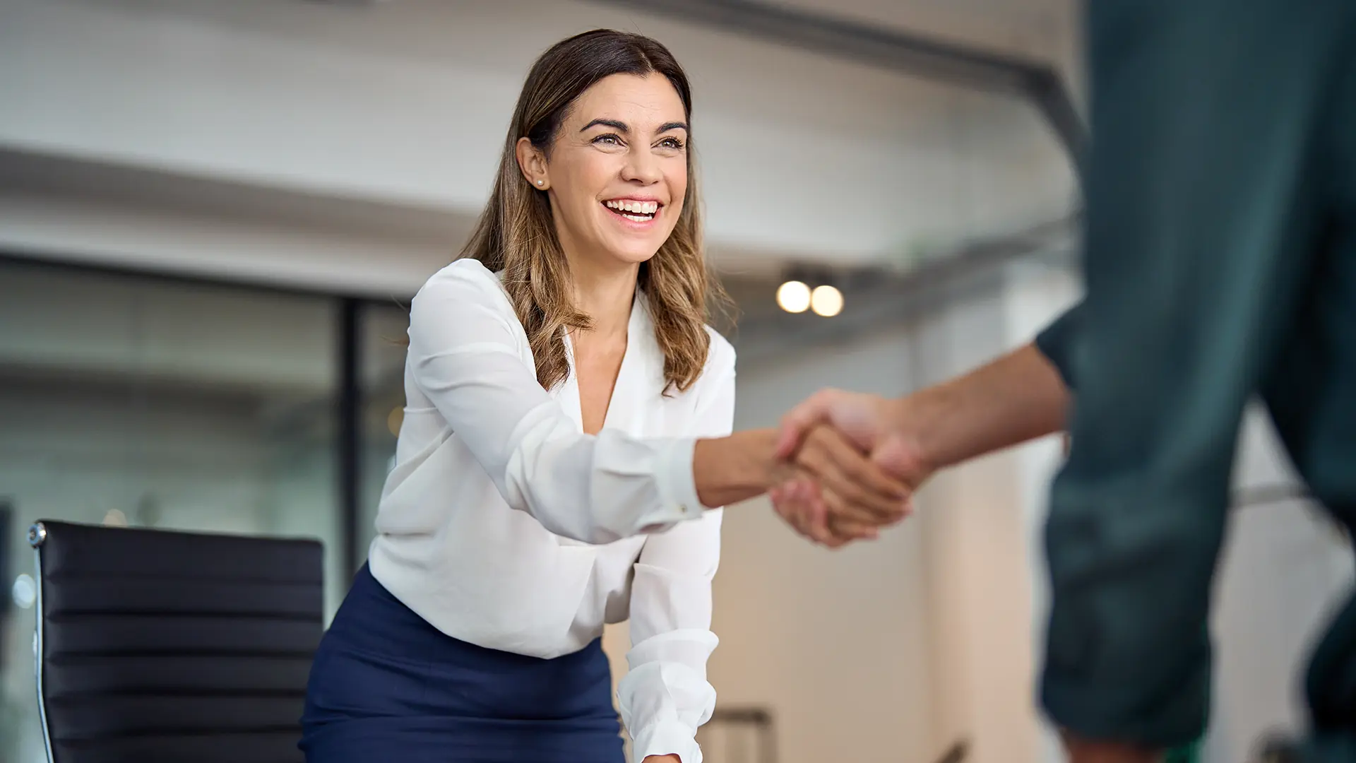 Headerbild zum Thema Karriere und Arbeiten im Unternehmen