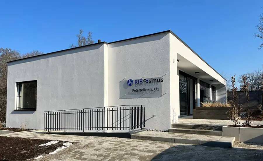 Außenansicht eines modernen Bürogebäudes von RIB Cosinus